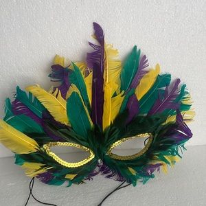 Feather mask sequins purple yellow green Halloween Mardi Gras cosplay theater